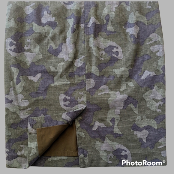 BANANA REPUBLIC Dressy Lined Camouflage Pencil Skirt Olive Green Gray Pattern - Picture 2 of 3